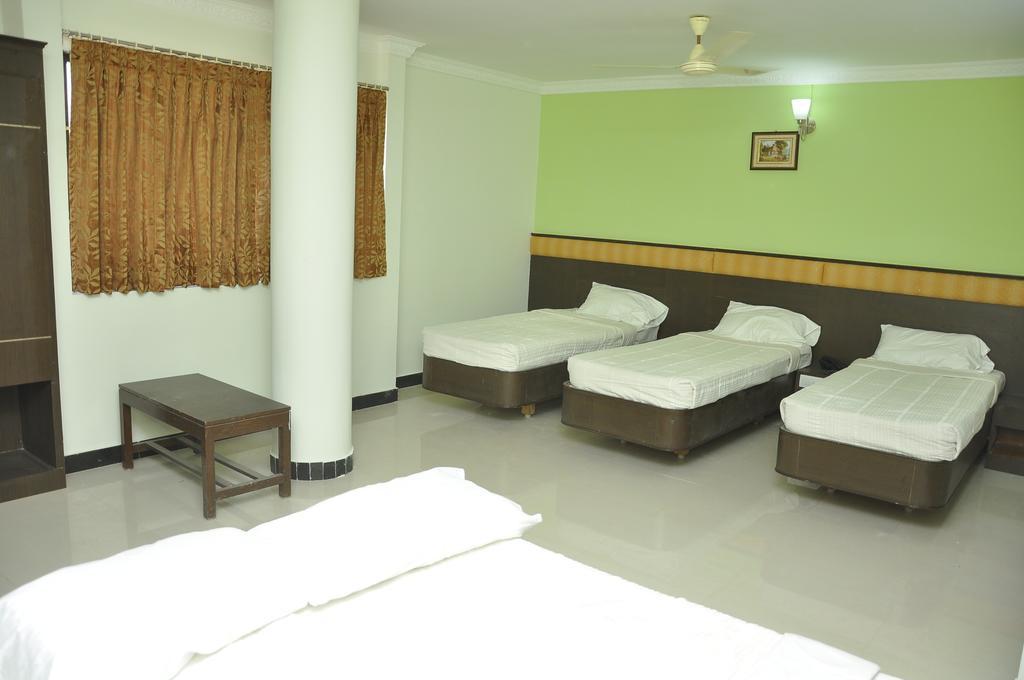 Jeyam Residency, Kumbakonam Hotel Bagian luar foto