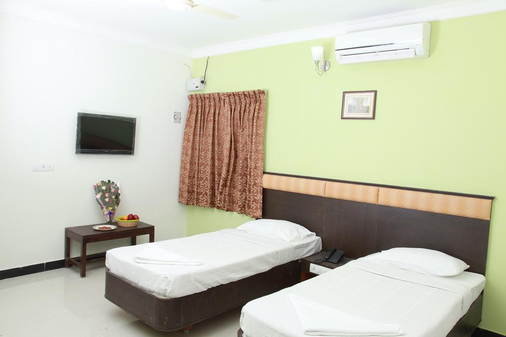 Jeyam Residency, Kumbakonam Hotel Bagian luar foto